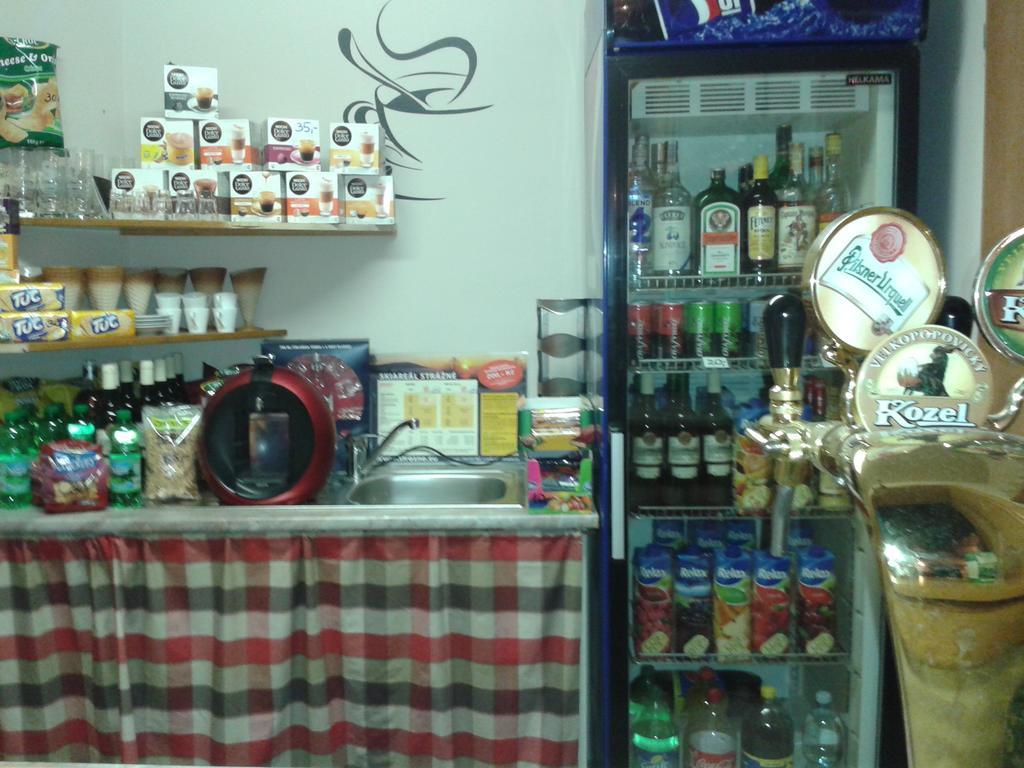 Strážné 爪哇小屋旅馆酒店 外观 照片