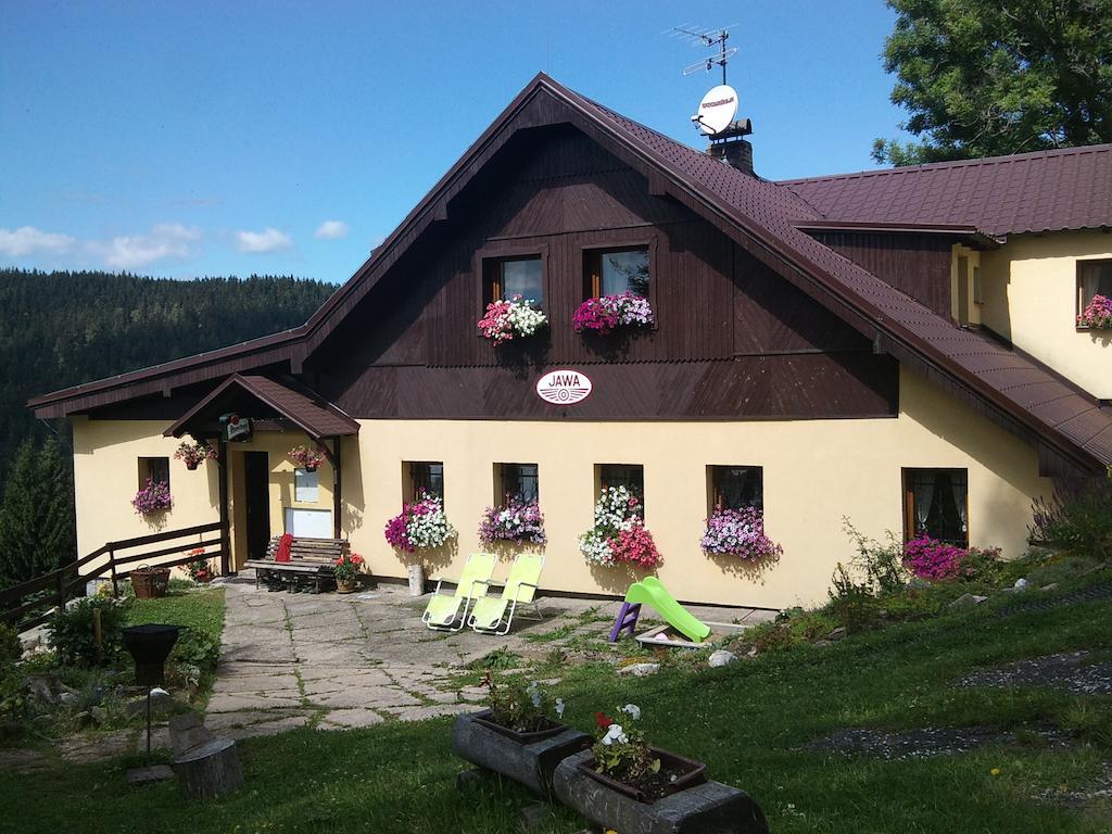 Strážné 爪哇小屋旅馆酒店 外观 照片