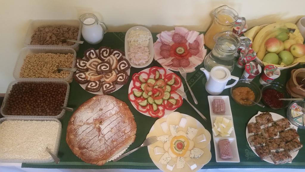 Strážné 爪哇小屋旅馆酒店 外观 照片