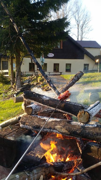 Strážné 爪哇小屋旅馆酒店 外观 照片